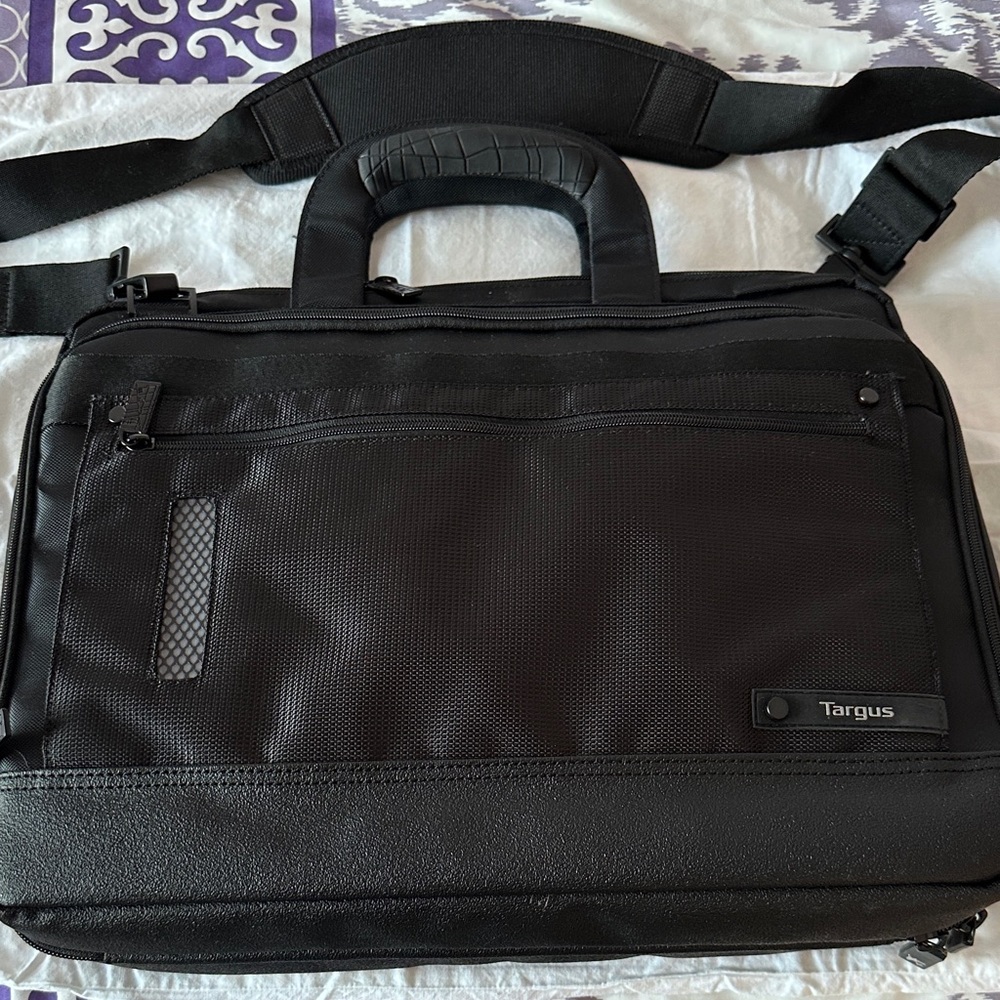 Targus Black Laptop Bag for Men